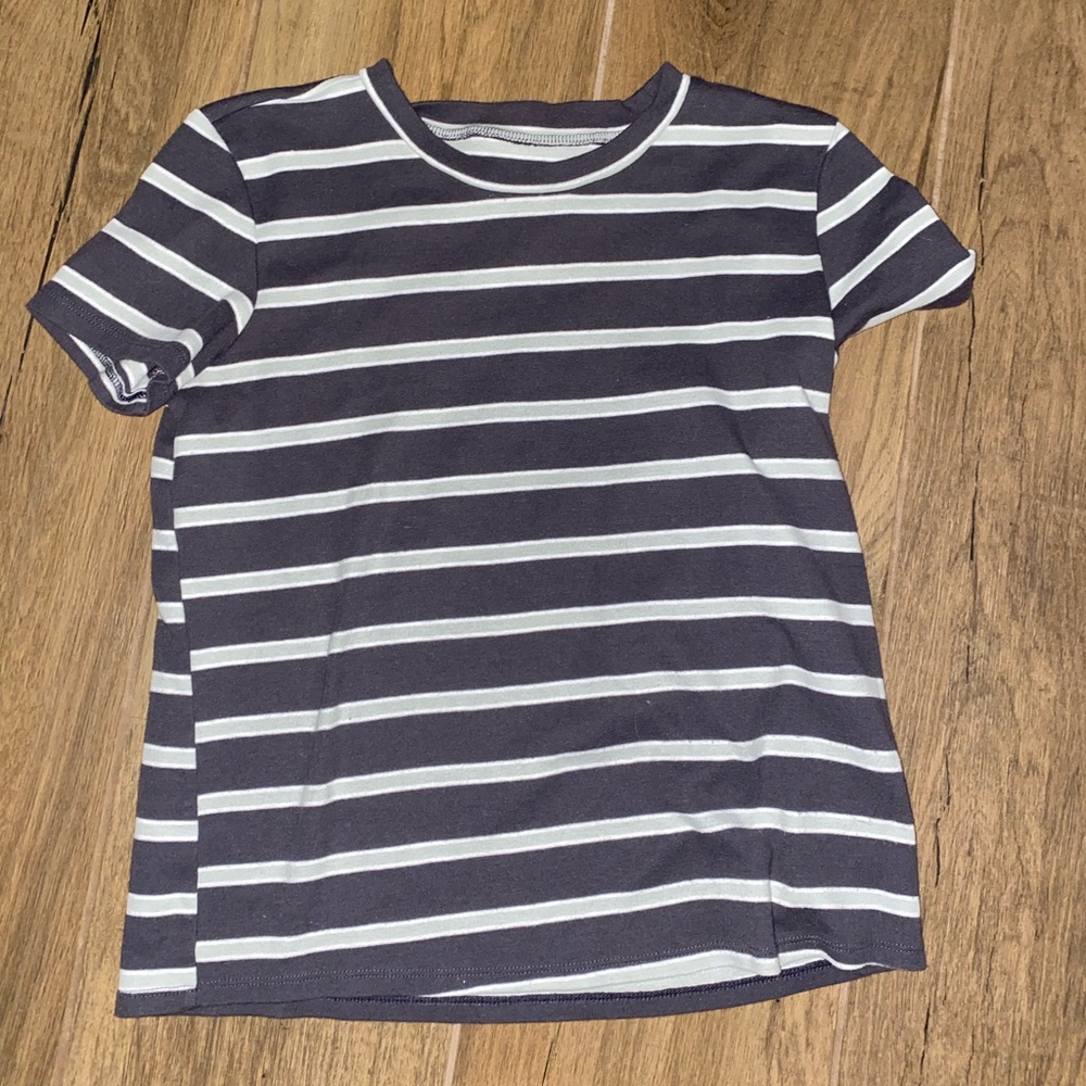 Grey, green & white striped shirt. Size : small.